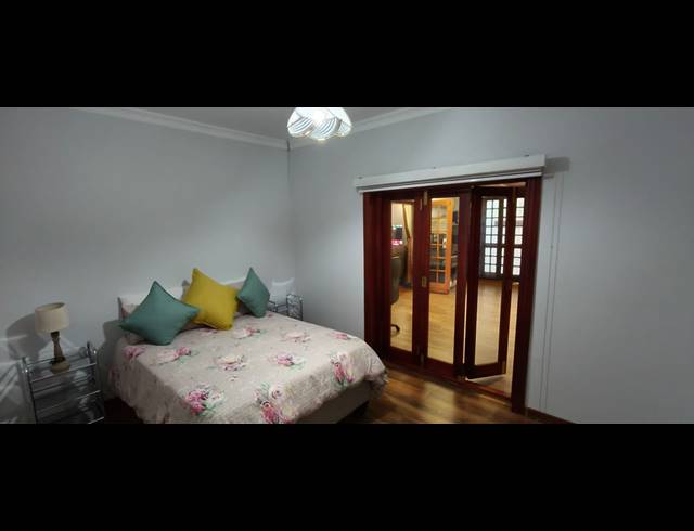 3 BEDROOM TOWNHOUSE FOR SALE IN PROTEA PARK